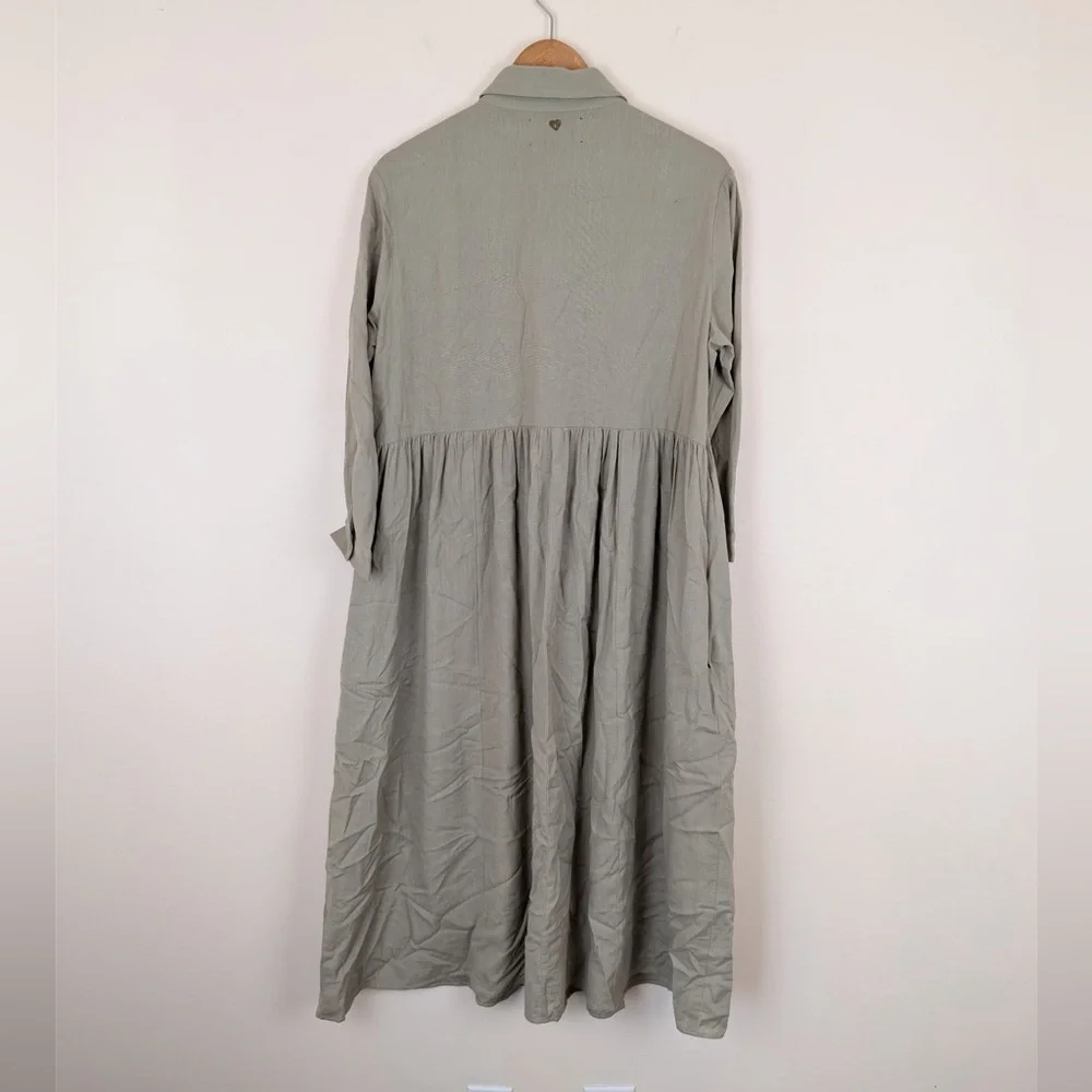 La Lou Long Sleeve Button Down Maxi Dress - Picture 6 of 7